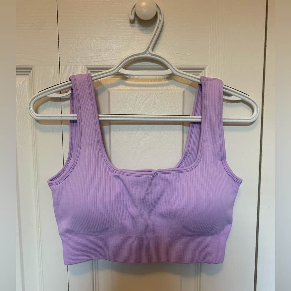 Purple seamless ribbed sports bra